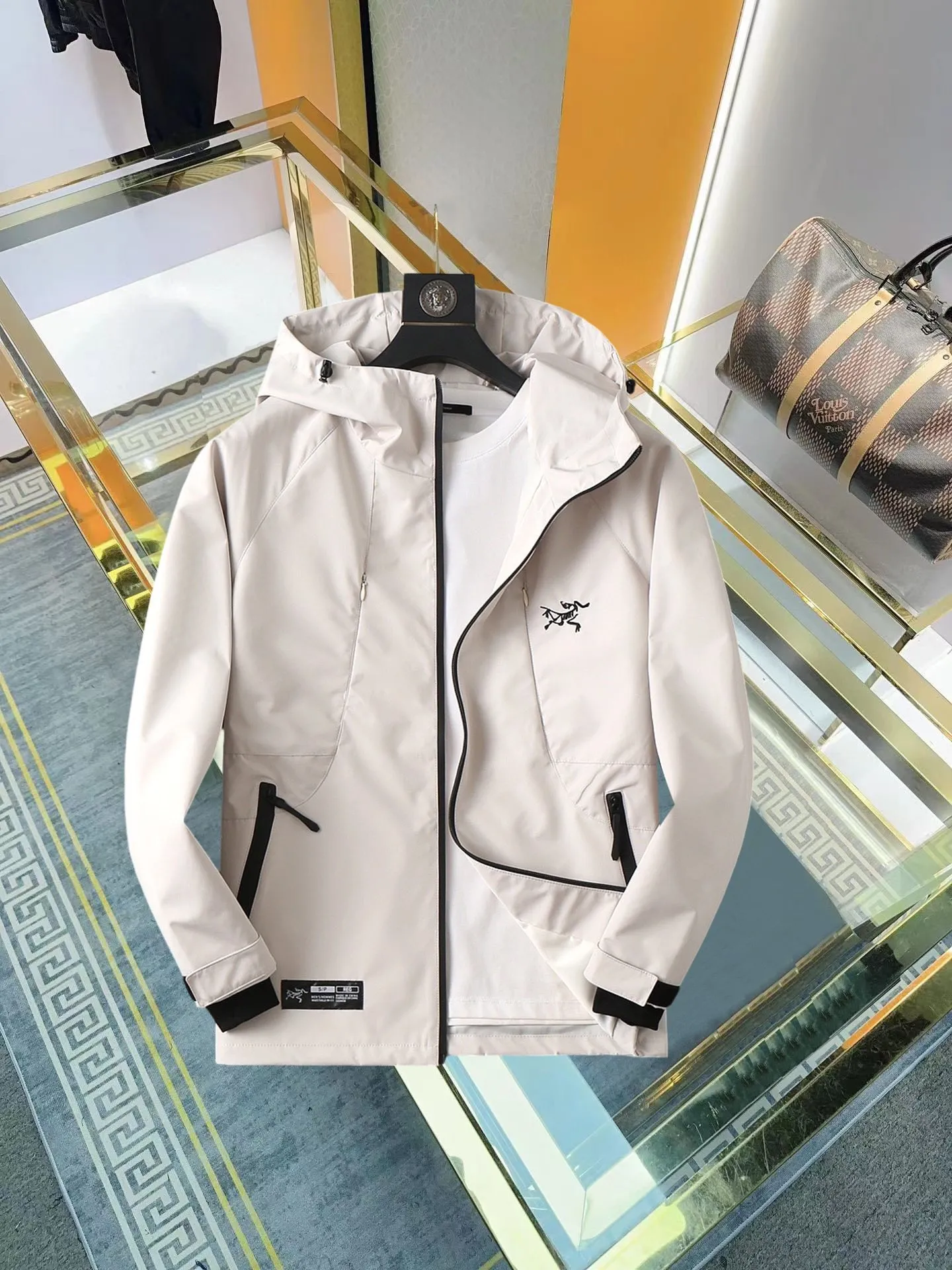 Same Style， ， 2026 New Arrival ， Original Premium Breathable ， ， ， Quality。 ， Sizes：M～3XL，